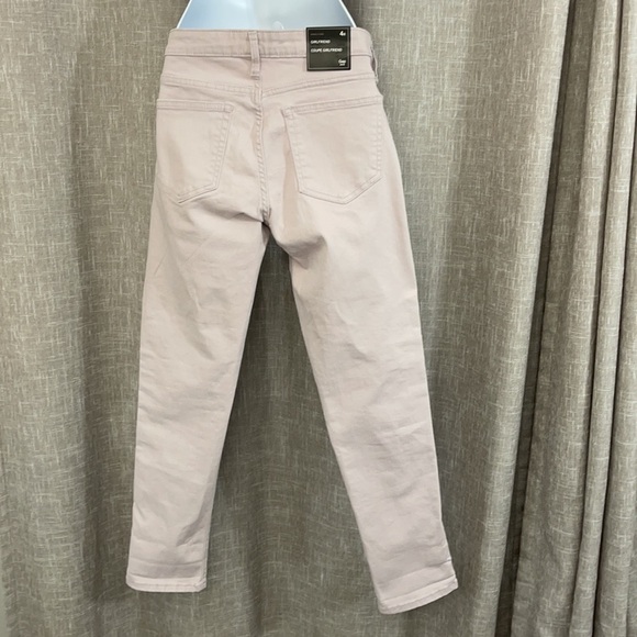 NWT, Gap Girlfriend jean Sz 4/27 - Picture 2 of 3
